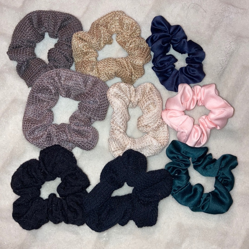 Bundle of 9 scrunchies